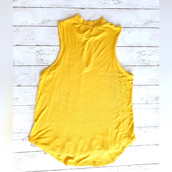 rue21 Mustard Yellow High Neck Crochet Keyhole Tank Top Sleeveless Soft Flowy - Picture 2 of 5